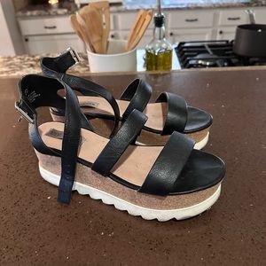 Black platform strap sandals